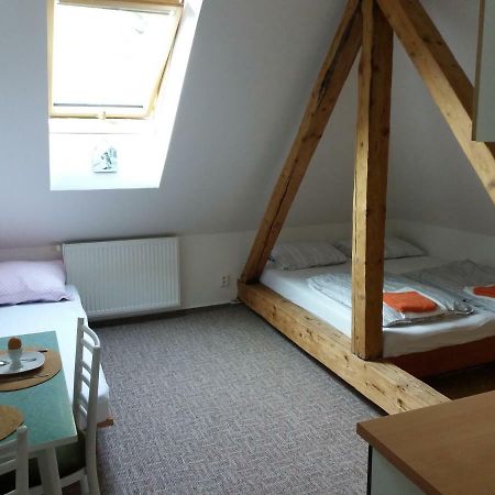 Apartmány F-M Frýdek-Místek Esterno foto