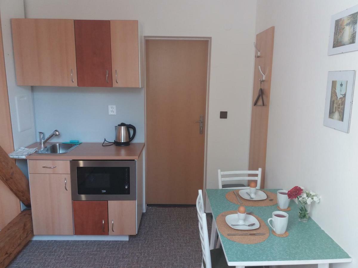Apartmány F-M Frýdek-Místek Esterno foto